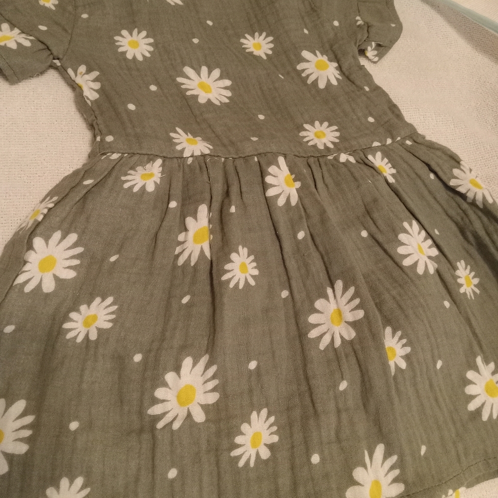 7 for all mankind Los Angeles green daisy dress, 9/12m.
